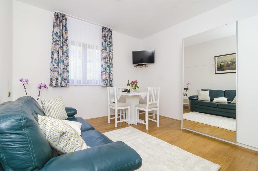 Apartment Nadine Okuklje Zewnętrze zdjęcie